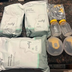 Medela collection cups